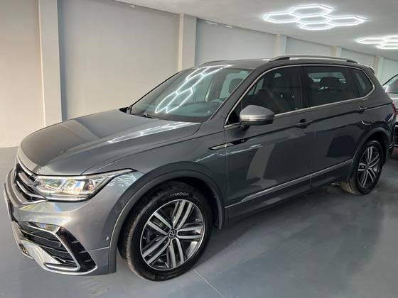 VOLKSWAGEN TIGUAN 2.0 300 TSI GASOLINA ALLSPACE R-LINE AUTOMÁTICO